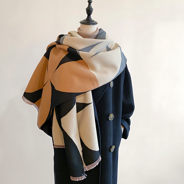 Nora - Geometric Warm Scarf