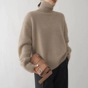 Iga - Luxury Cashmere Turtleneck Sweater