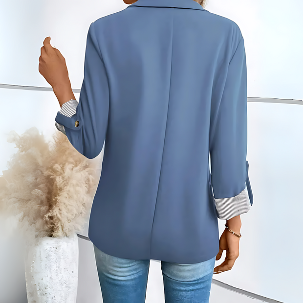 Beatrice – Elegant Button-Front Blazer