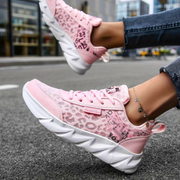 Lola - Comfortable and Trendy Women's Sneakers