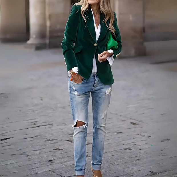 Sienna – Elegant Velvet Blazer