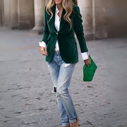 Sienna – Elegant Velvet Blazer