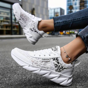 Lola - Comfortable and Trendy Women's Sneakers